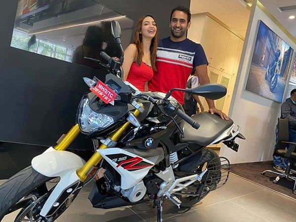 Kasautii Zindagii Kay 2 Actress Pooja Banerjee buy BMW bike