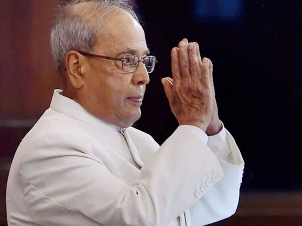Pranab Mukherjee in his book Writes 'End of Congress's Charismatic Leadership'