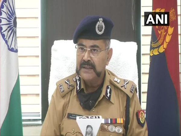 Kanpur case: विकास दुबे अभी भी गिरफ्त से बाहर, ऑडियो क्लिप पर एडीजी लॉ एंड आर्डर प्रशांत कुमार ने दी सफाई