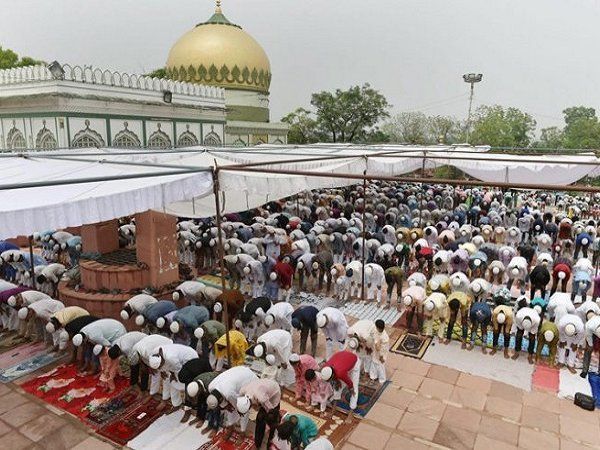 मु्स्लिम धर्मगुरु ने शुक्रवार को मस्जिदों में नमाज अता नहीं करने की अपील की, क्या सुन रहा है शाहीन बाग
