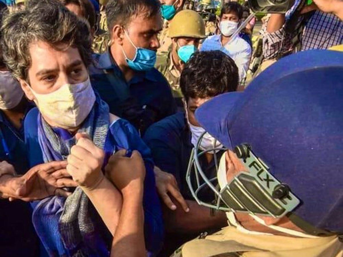 पुलिस वाले ने खींचा था 'प्रियंका गांधी' का कुर्ता, बीजेपी नेता विरोध में आए सामने, नितिन राउत ने भी कसा तंज