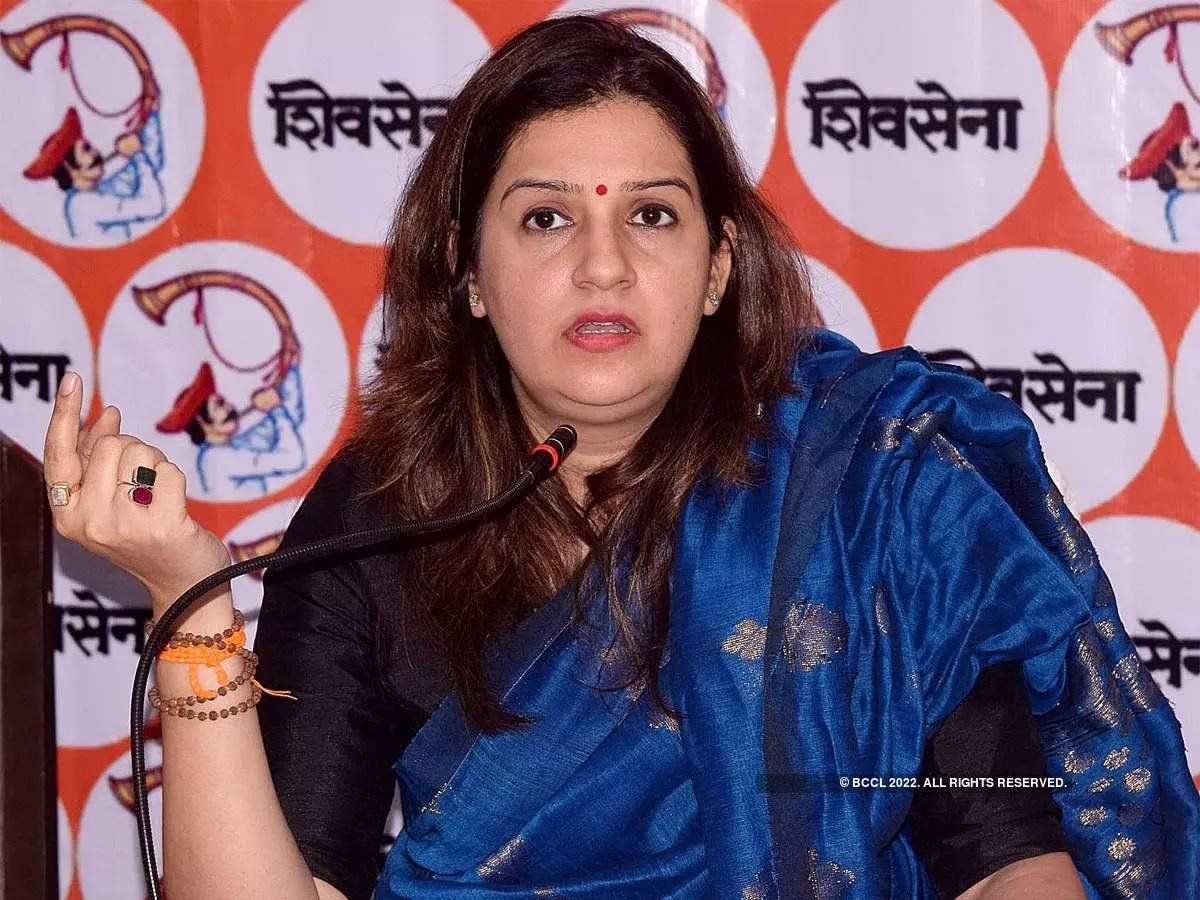 फॉक्सकॉन-वेदांता: 'फैसले को वाजिब ठहराने के लिए ली जा रही है उद्योगपतियों की मदद'