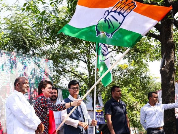 चुनावी वादों के साथ प्रियंका गांधी ने फूंका यूपी चुनाव प्रचार का बिगुल, बाराबंकी से शुरू हुई 'प्रतिज्ञा यात्रा'