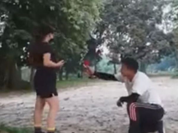 propose viral video boy propose girl then what happened watch funny viral video