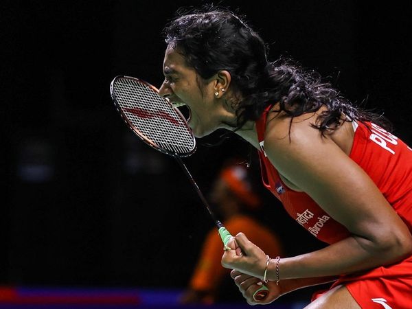 PV Sindhu cruise into quarter finals of indonesia Open