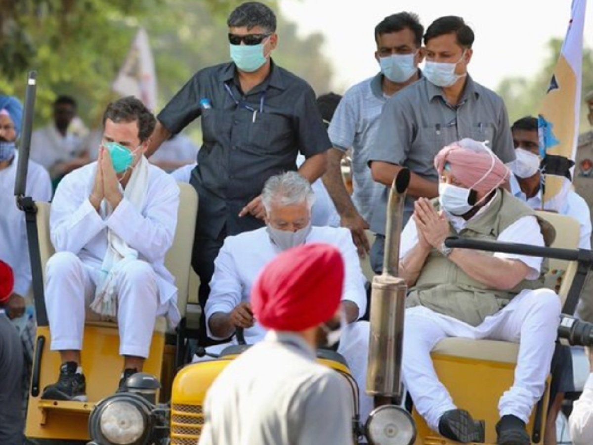ट्रैक्टर पर भी सोफा लगाकर बैठते हैं, VIP किसान हैं राहुल गांधी: स्मृति ईरानी