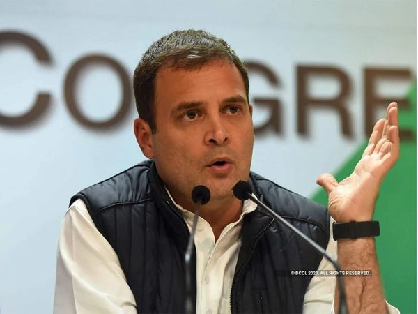 कांग्रेस नेता राहुल गांधी ने पेगासस के मसले पर एक बार फिर केंद्र सरकार को घेरा है