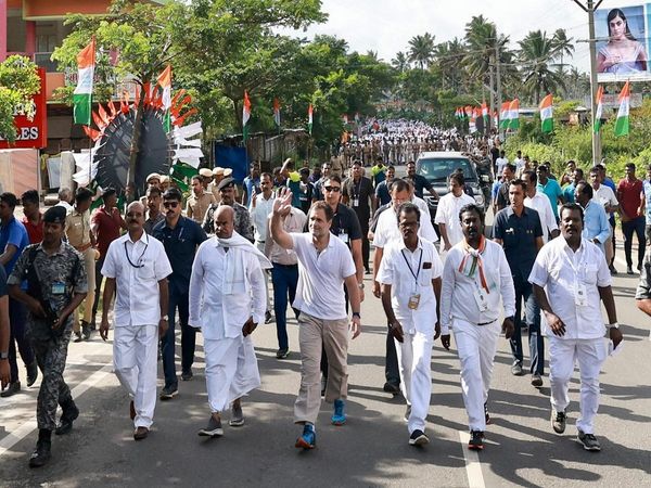 bharat Jodo Yatra, Rahul Gandhi, Asics Shoe, Jairam Ramesh, Congress