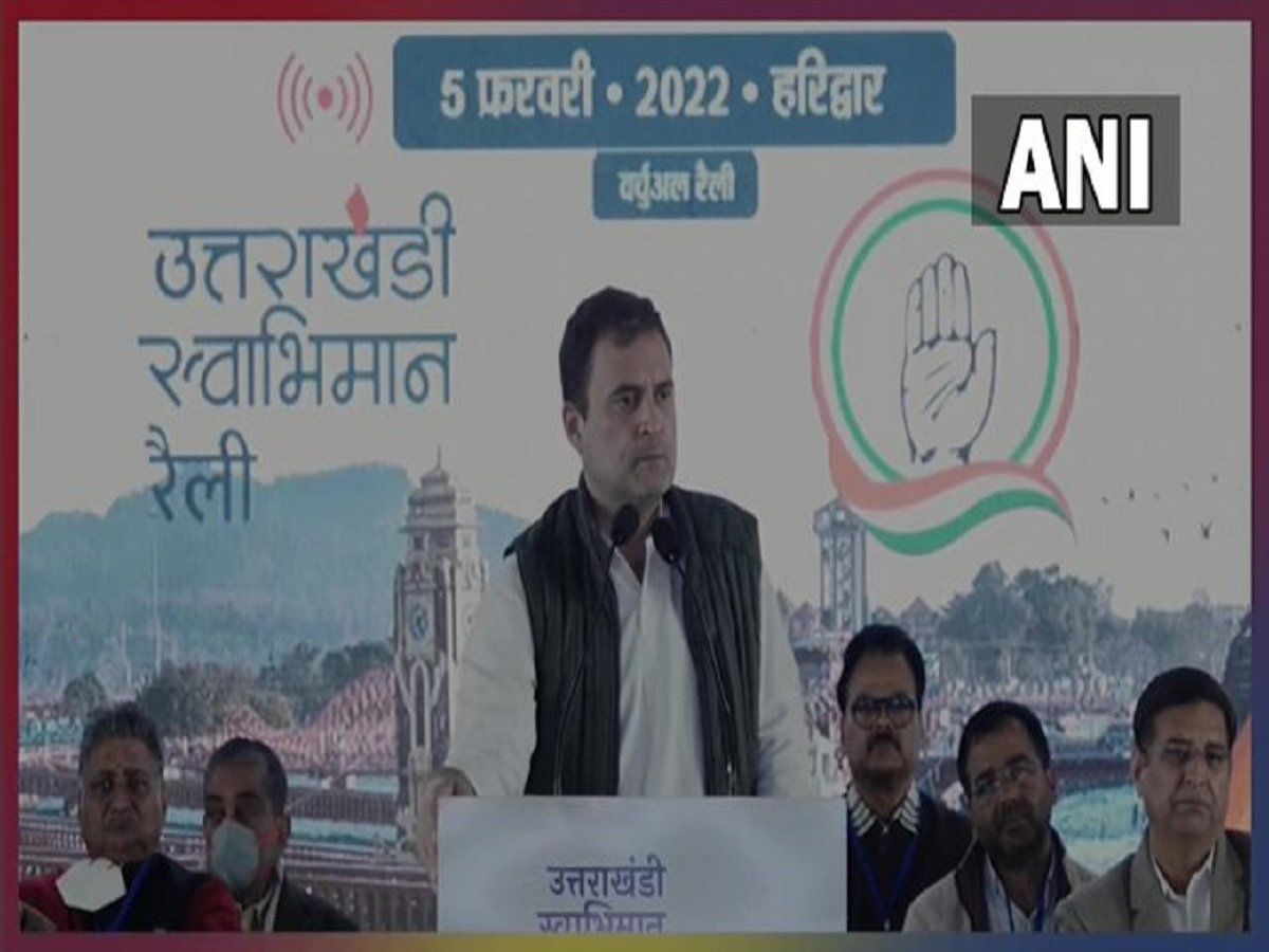 उत्तराखंड में पीएम नरेंद्र मोदी पर बरसे राहुल गांधी, बोले- देश में एक राजा का चल रहा है राज