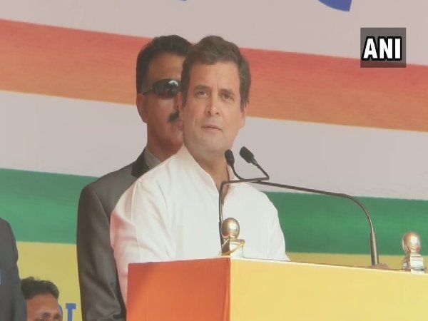 Hazaribagh की रैली से राहुल गांधी की ललकार, कैसी रक्षा कर रहे हो पीएम जी आप