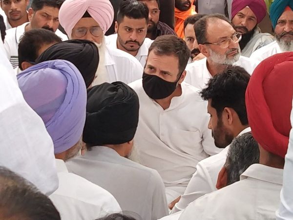 Sidhu Moose Wala, Rahul Gandhi, Punjab, Sidhu Moosewala father Bal Kaur singh