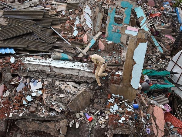 raigad building collapsed