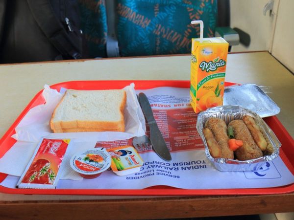 indian railways, irctc, railway food, train food