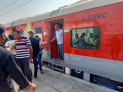 AC Double Decker Train for lucknow to delhi route from 10 may AC Double Decker Train for lucknow to delhi route from 10 may