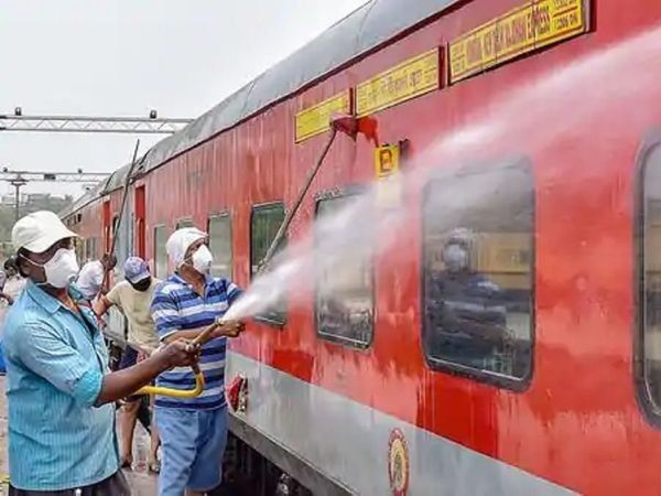 India's first Rajdhani Express run by pull-push technology runs daily from today, watch here time and route
