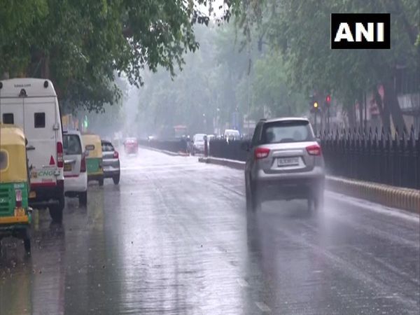 IMD issues 'Orange Alert' in Delhi, forecasts of severe rain in some areas