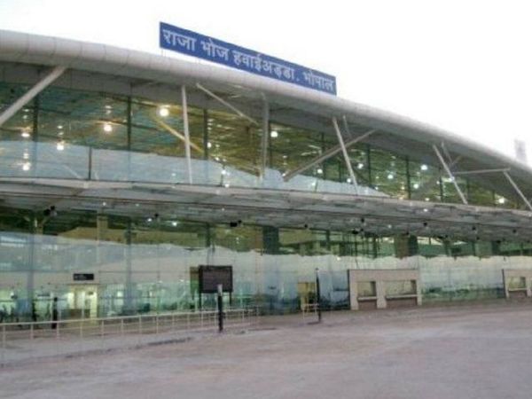 CISF Inspector of Bhopal Airport set an example