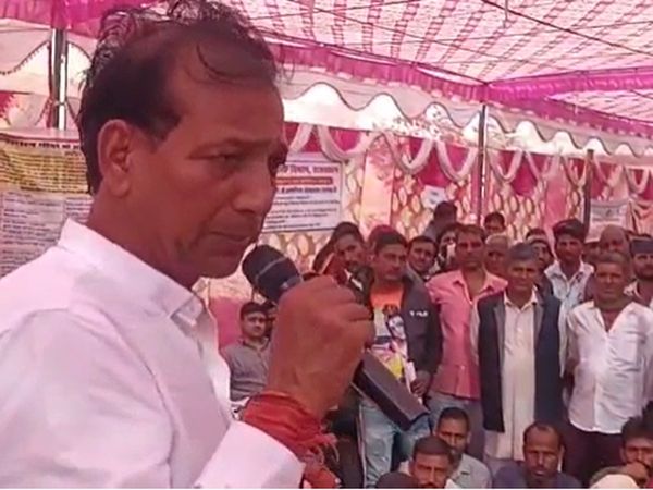 Rajendra Gudha asks engineer to make roads like katrina kaif's chiks