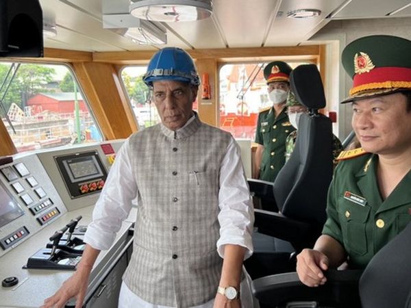 Rajnath Singh hands over USD 1 million to Vietnam for language, IT training school