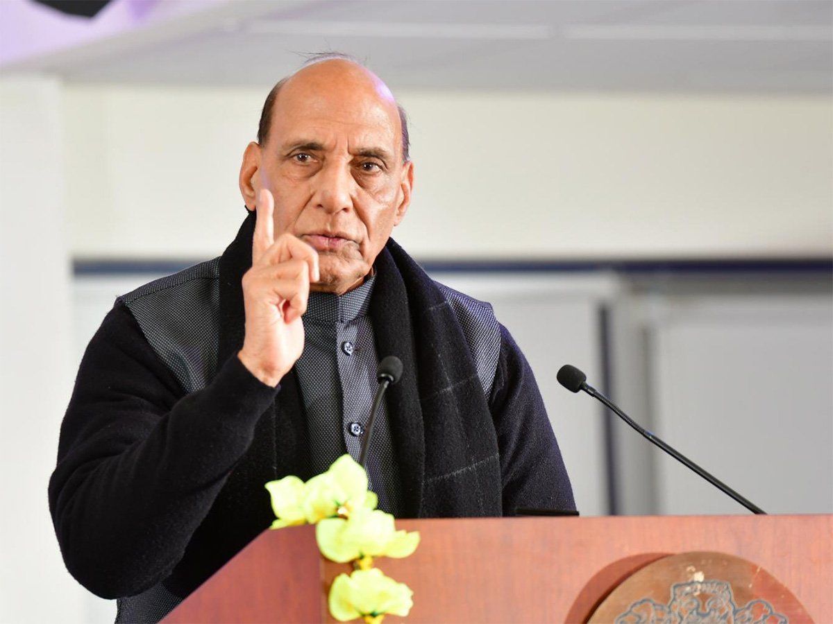 'भारत को अगर कोई छेड़ेगा तो भारत छोड़ेगा नहीं', चीन को रक्षा मंत्री राजनाथ सिंह ने दिया कड़ा संदेश
