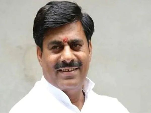 MP: प्रोटेम स्पीकर ने दिग्विजय सिंह पर साधा निशाना, बोले- नाम बदलने से क्या होता है पता चल जाएगा