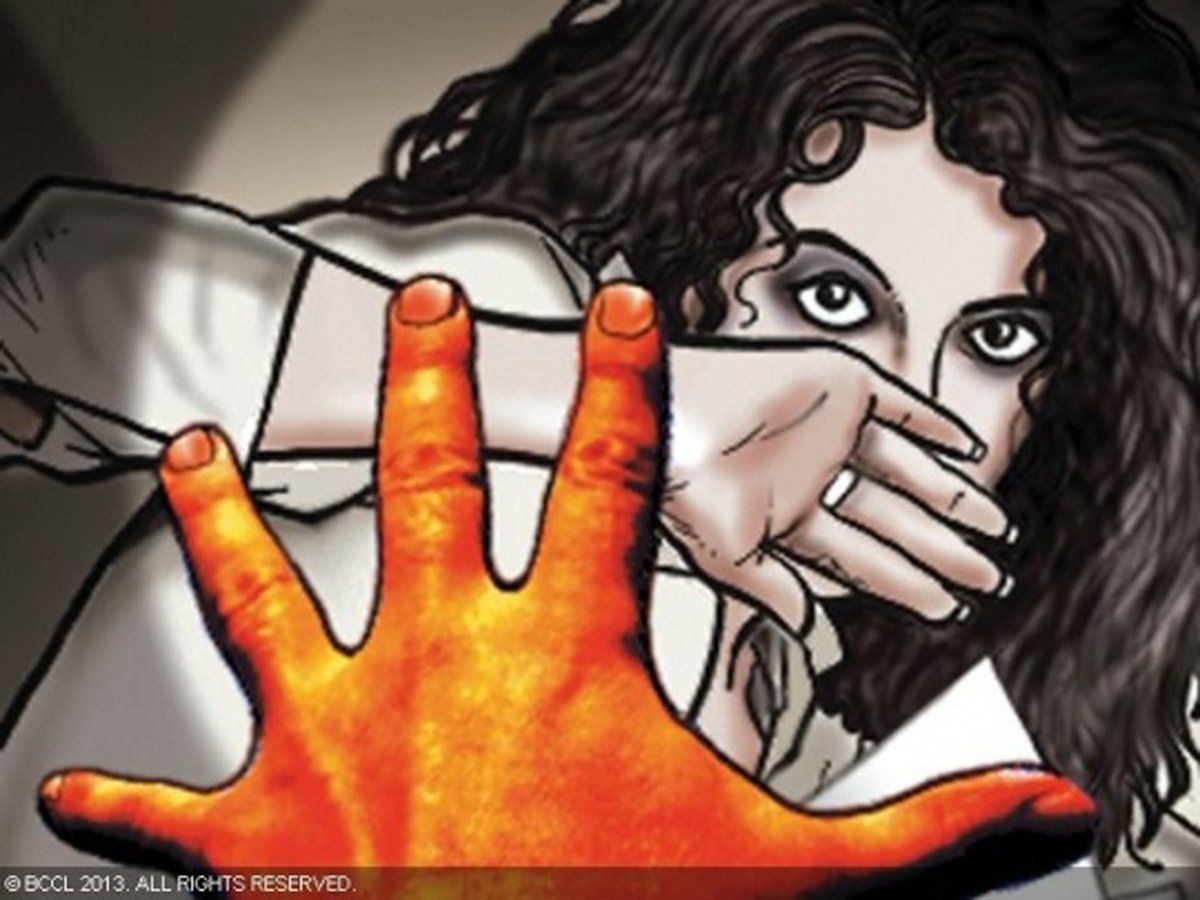 Delhi: नरेला में गैंगरेप-मर्डर की सनसनीखेज वारदात, लड़की का शव गाय के गोबर के नीचे दबाया