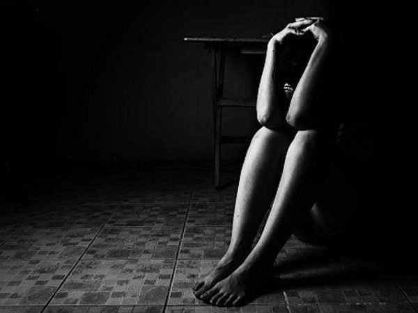 कोरोना वायरस की आड़ में घरेलू हिंसा (प्रतीकात्मक तस्वीर)