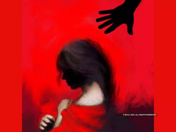 पहले अस्मत लूटी और बाद में आरोपियों ने दिया जहर, पीड़ित की मां बोली- मेरी बेटी तो निर्दोष थी 