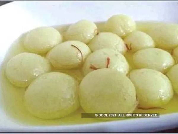 20 kg Rasgullas seized: हापुड़ में 20 किलो रसगुल्ला जब्त, वजह जान आप भी कहेंगे अच्छा हुआ