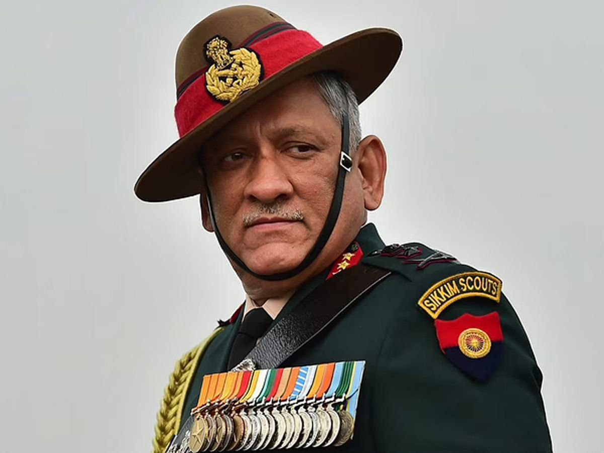 कुन्नूर में CDS बिपिन रावत का चॉपर क्यों गिरा, रक्षा मंत्री राजनाथ सिंह को आज बताएगी जांच समिति