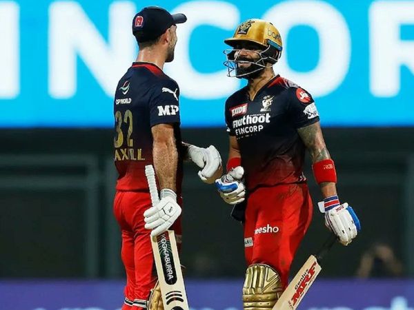 Virat Kohli and Glenn Maxwell, RCB playoffs scenario IPL 2022