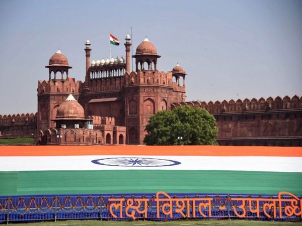 Flag hoisting time on 15 August 2022 on red fort know date and time