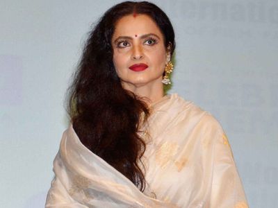 Rekha Security guard staff tests COVID-19 positive Now Veteran actress home quarantine