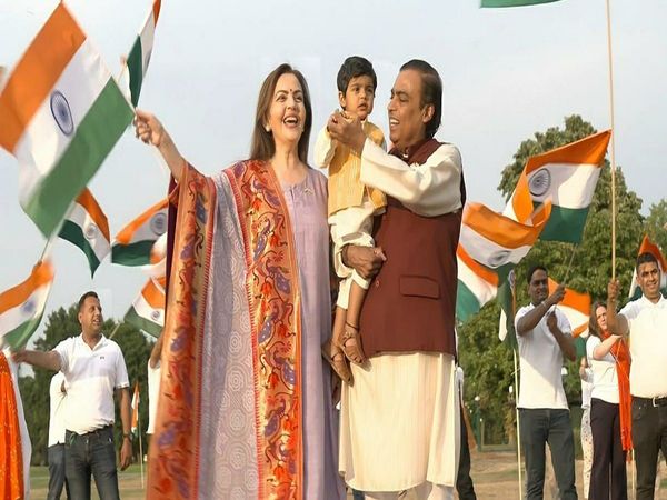 Mukesh Ambani celebrates Independence Day with Prithvi Ambani Nita Ambani