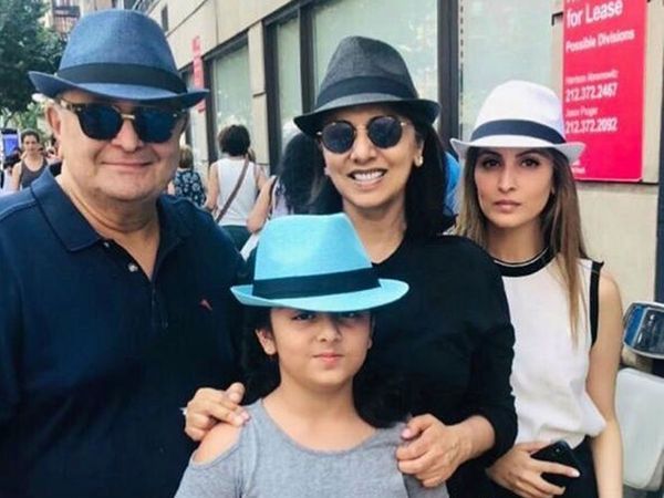 Rishi Kapoor with Family