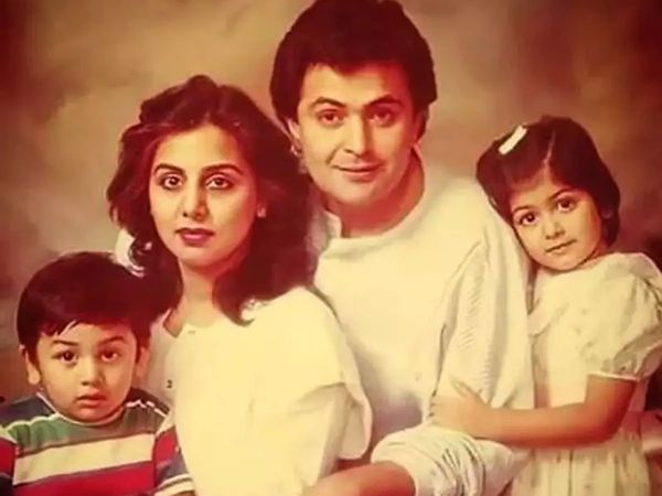 Rishi Kapoor and Neetu Kapoor with Children