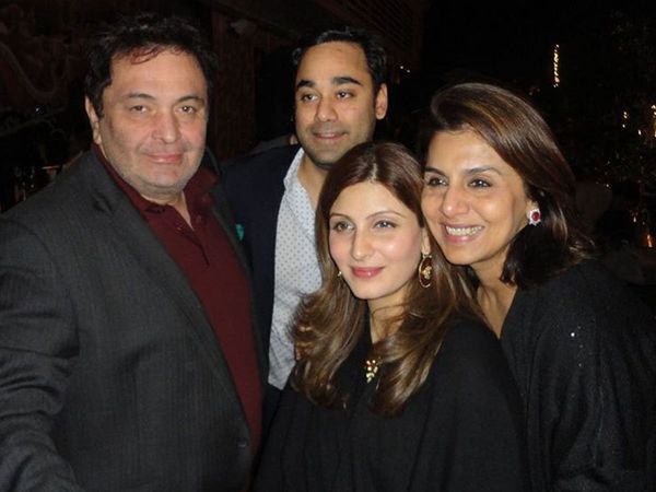Rishi Kapoor with Family