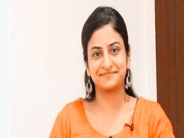 IAS officer Ritika Jindal को हिमाचल के शुलिनी  मंदिर में हवन करने से रोका गया, महिला होना बताई गई वजह