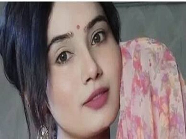 ritika singh blogger