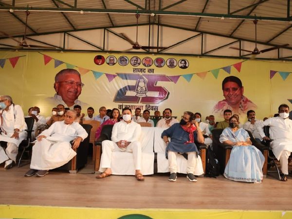 आरजेडी मना रहा 25वां स्‍थापना दिवस, लालू यादव के संबोधन पर टिकीं नजरें