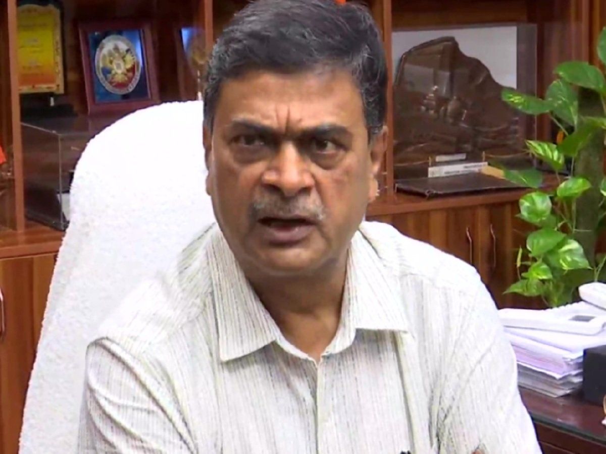 केंद्र ने कोयला संकट के दावों को नकारा, ऊर्जा मंत्री RK सिंह ने ली अहम बैठक, बोले- गलत मैसेज से कन्फ्यूजन हुआ
