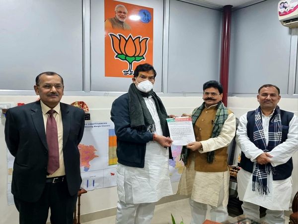 assembly elections 2022, UP Assembly elections 2022, BJP, rksp president gopal rai, up bjp vice president a k sharma, samajwadi party