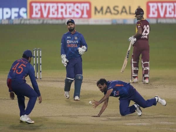 rohit-Sharma-Bhuvnehwar-kumar-Rishabh-pant-powell