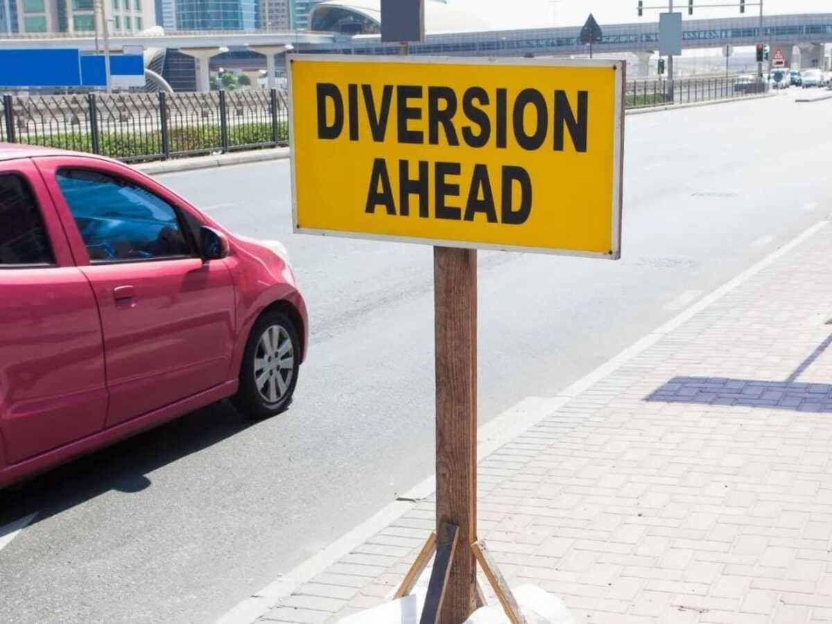 route diversion The entry of vehicles is prohibited on many routes of