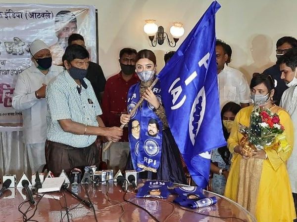 Actor Payal Ghosh joins Republican Party of India in Mumbai