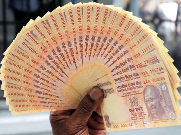 Money Tips: How to cut your expenses and reduce debt