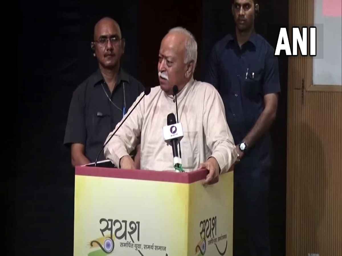 भारत को पूरी दुनिया के लिए 'आदर्श समाज' बनाने के लिए काम कर रहा है आरएसएस, बोले मोहन भागवत