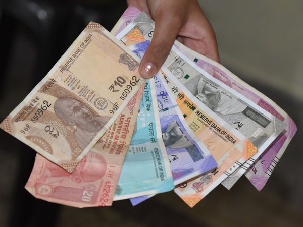 Got torn notes from ATM or anyone? Follow RBI guidelines for exchange