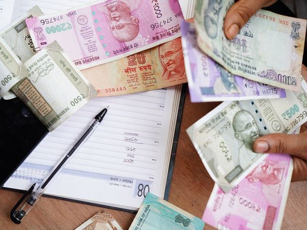 Want to have tax saving fixed deposit? These banks are offering best interest rate, know know FD merits