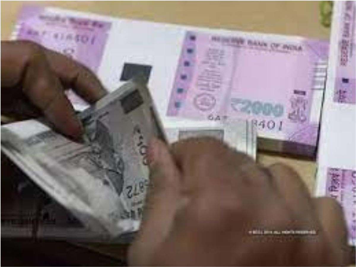 इधर CM ने किया प्रोत्साहन भत्ते का ऐलान, उधर DA में इजाफे की घोषणा; जानें- किन्हें मिलेंगे ये लाभ?